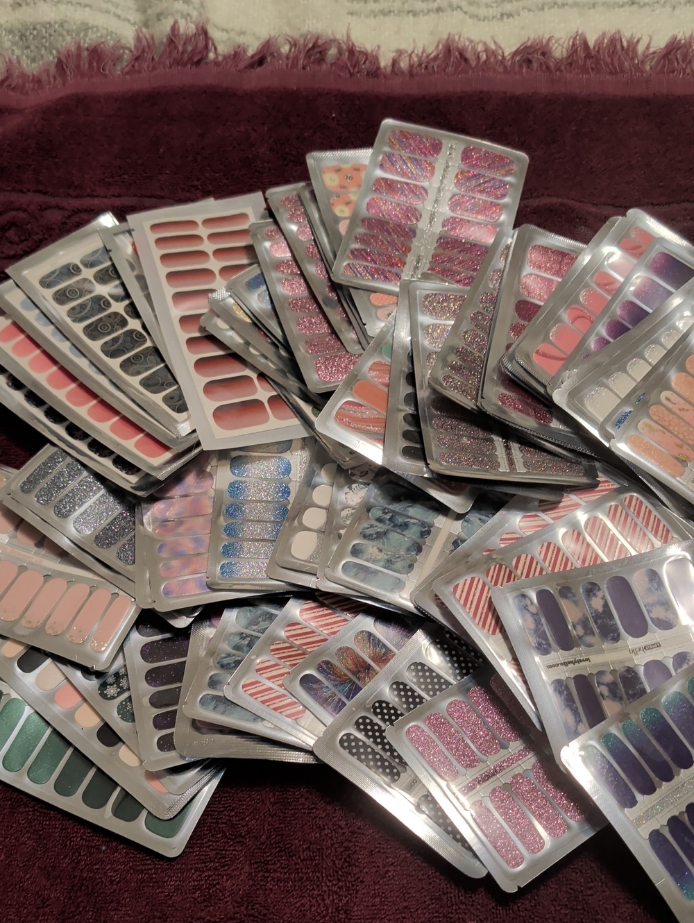 60 Mixed Design Press-On Nail Set — Assorted Styles